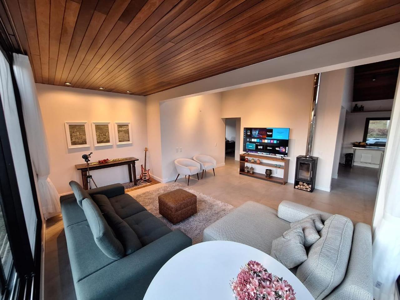 Casa Em Condominio Na Serra رانشو كيمادو المظهر الخارجي الصورة